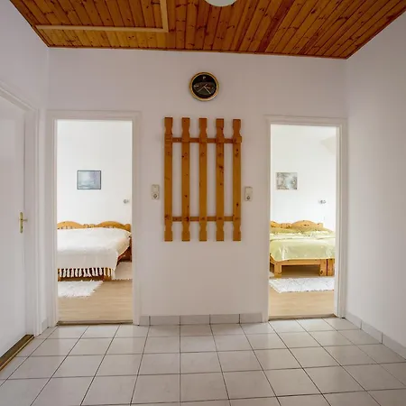 Balazs Vendeghaz Apartmán